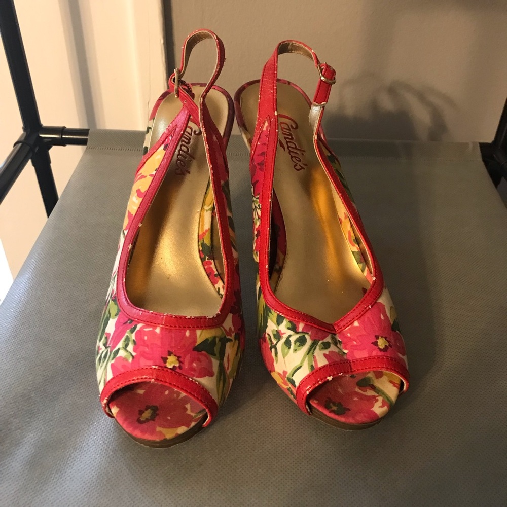 Candies Pink Floral Heels Size 8